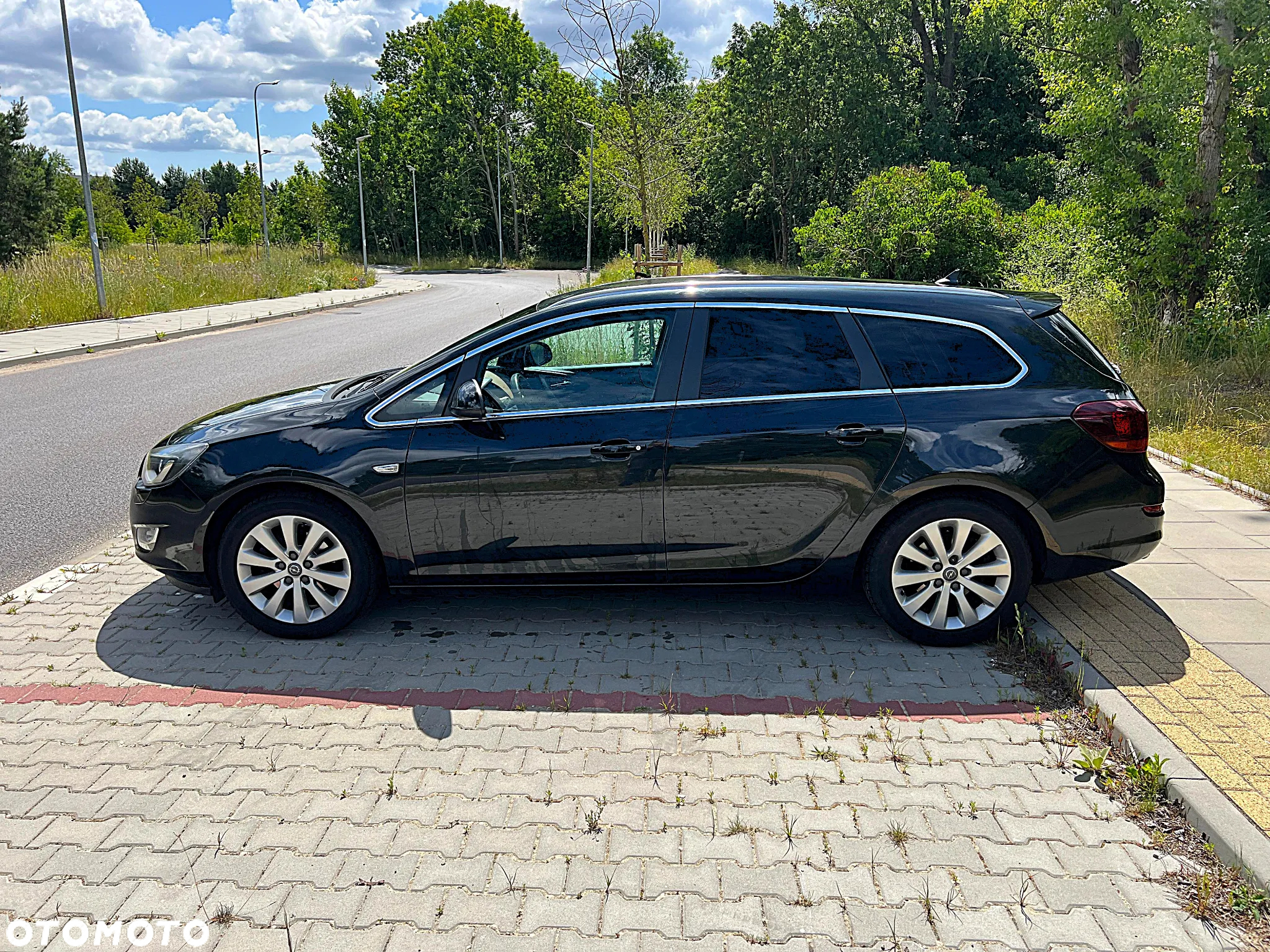 Opel Astra IV 1.6 T Cosmo - 13