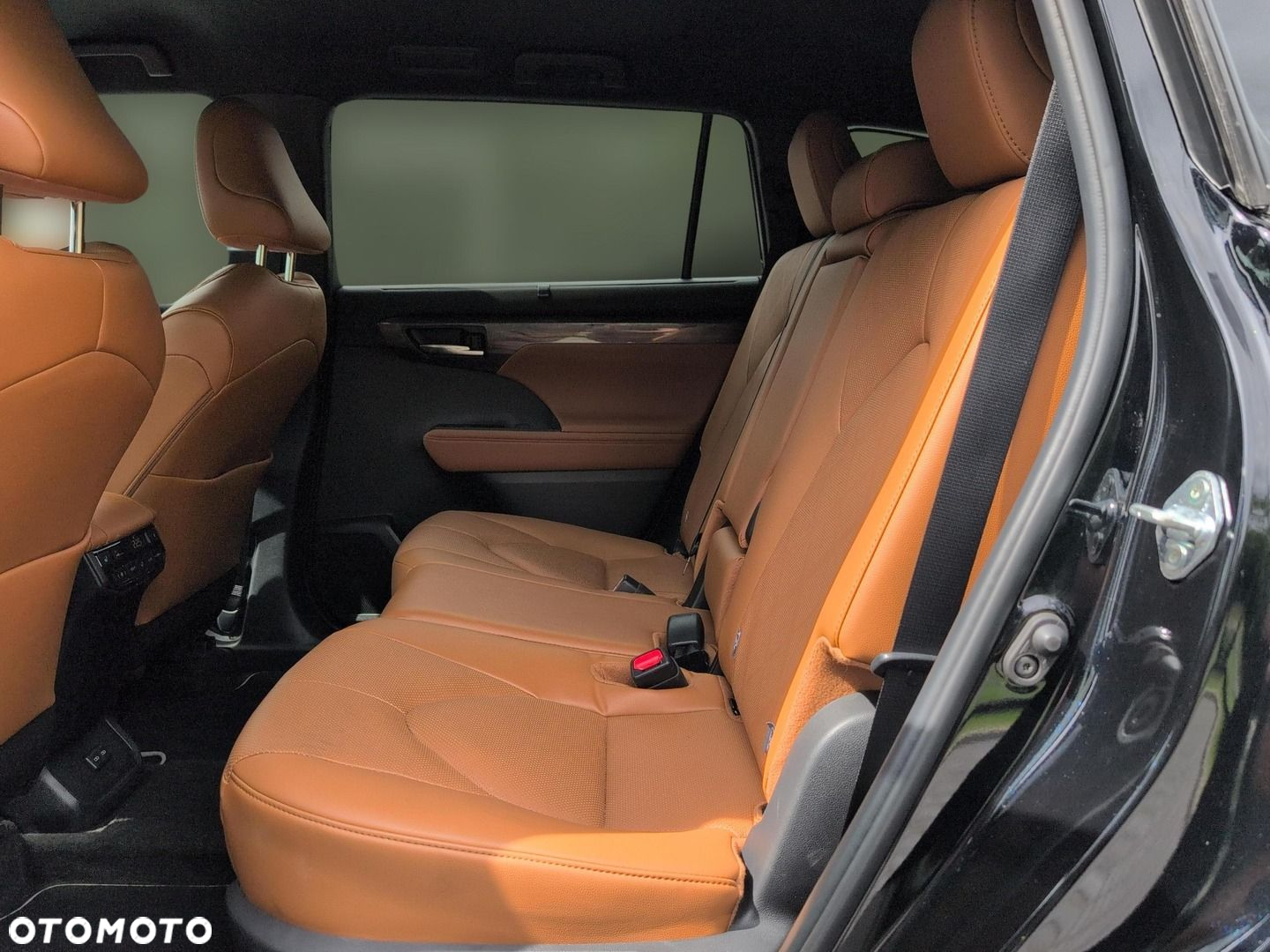 Toyota Highlander - 14