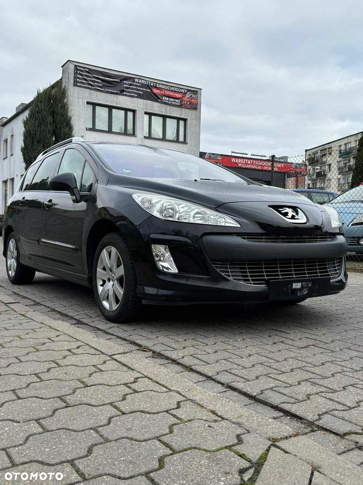 Peugeot 308 - 1