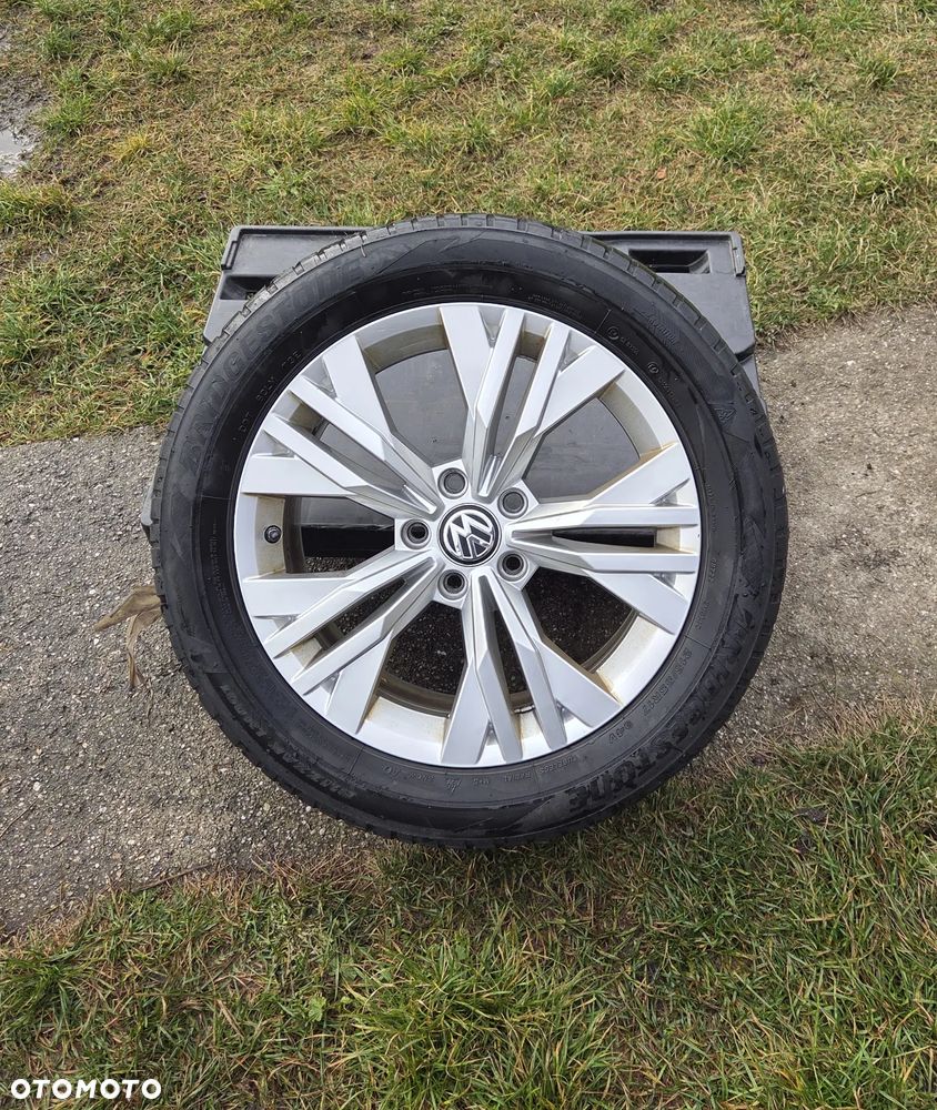Felga aluminiowa VW Passat B8 GTE 4 motion 17 Cali 3G0601025AB 7Jx17H2 ET 38 3G0601025AB8Z8 - 3