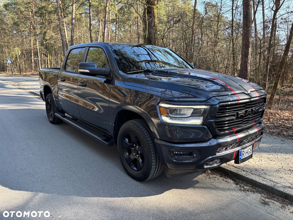 RAM 1500 Crew Cab Shortbed Bighorn - 1