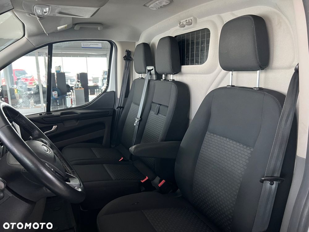 Ford Transit Custom - 23