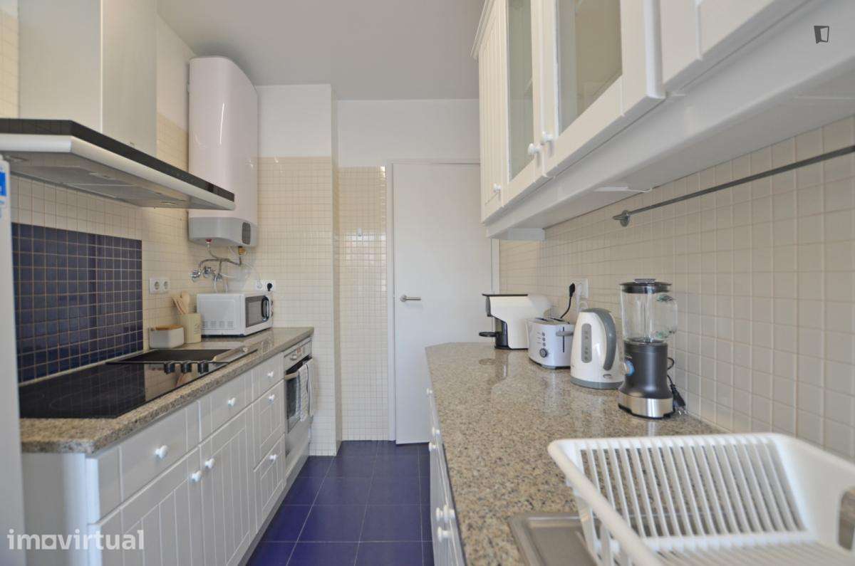 Quarto - localizado em Carcavelos Lisbon - Grande imagem: 5/19