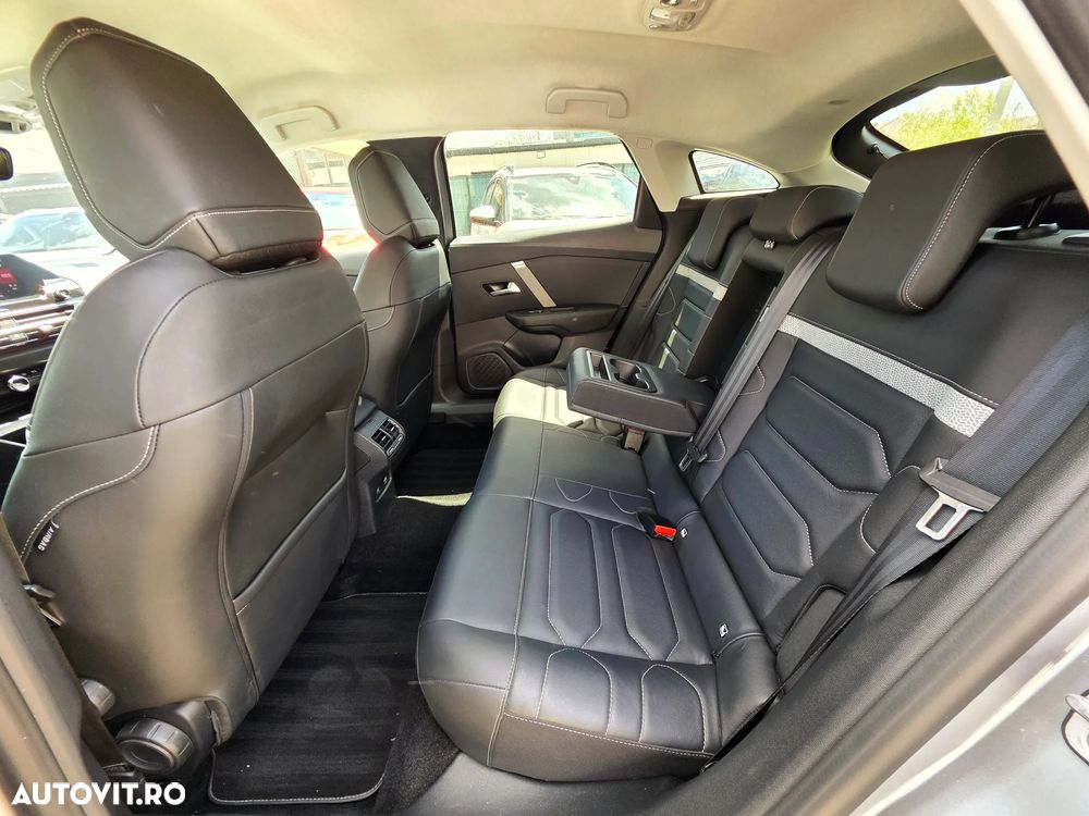 Citroën C4 PureTech 155 Stop&Start EAT8 SHINE - 18