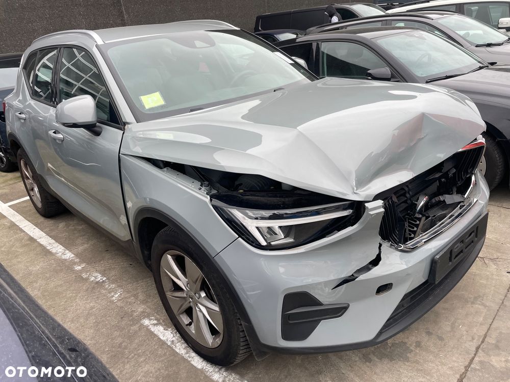 Volvo XC 40 ver-t5-awd-r--design - 3
