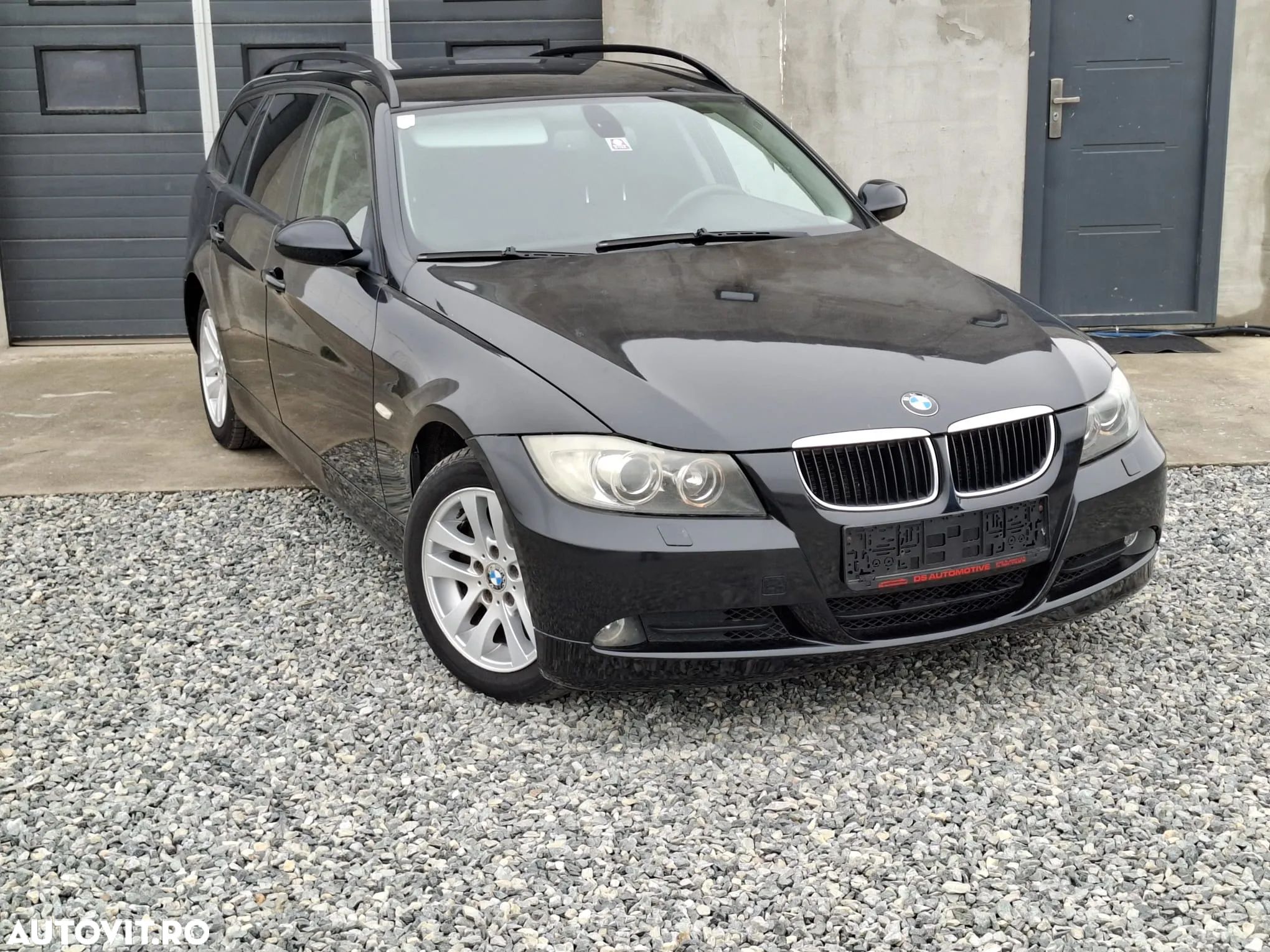BMW Seria 3 318d DPF Touring - 1