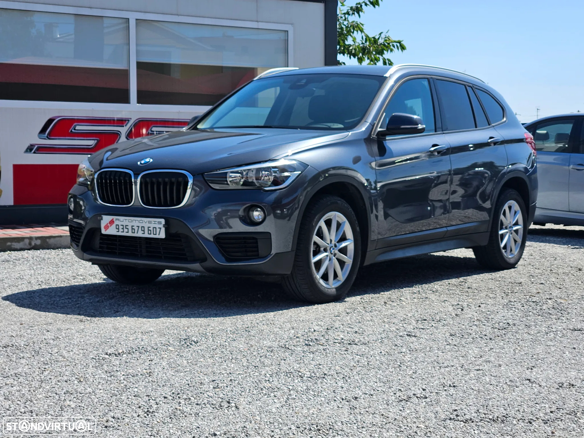 BMW X1 18 d sDrive Advantage - 4