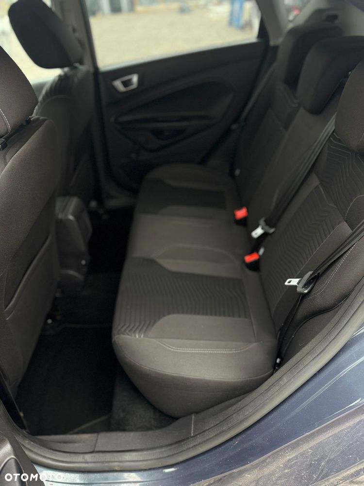 Ford Fiesta 1.0 EcoBoost STart-Stop Titanium - 18