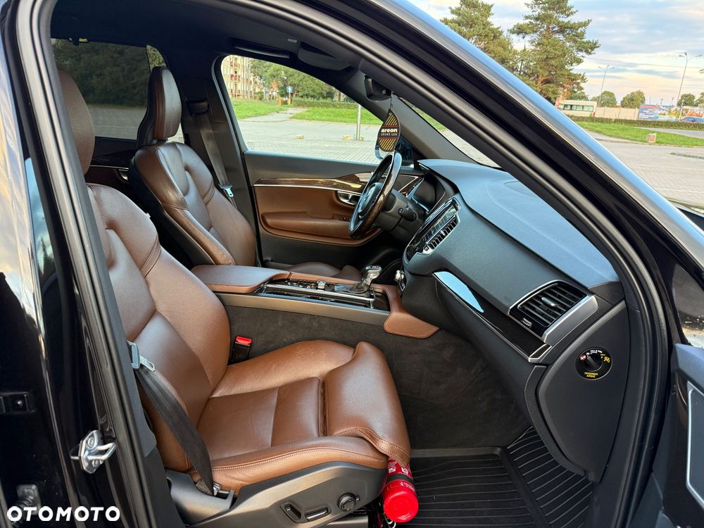 Volvo XC 90 - 12