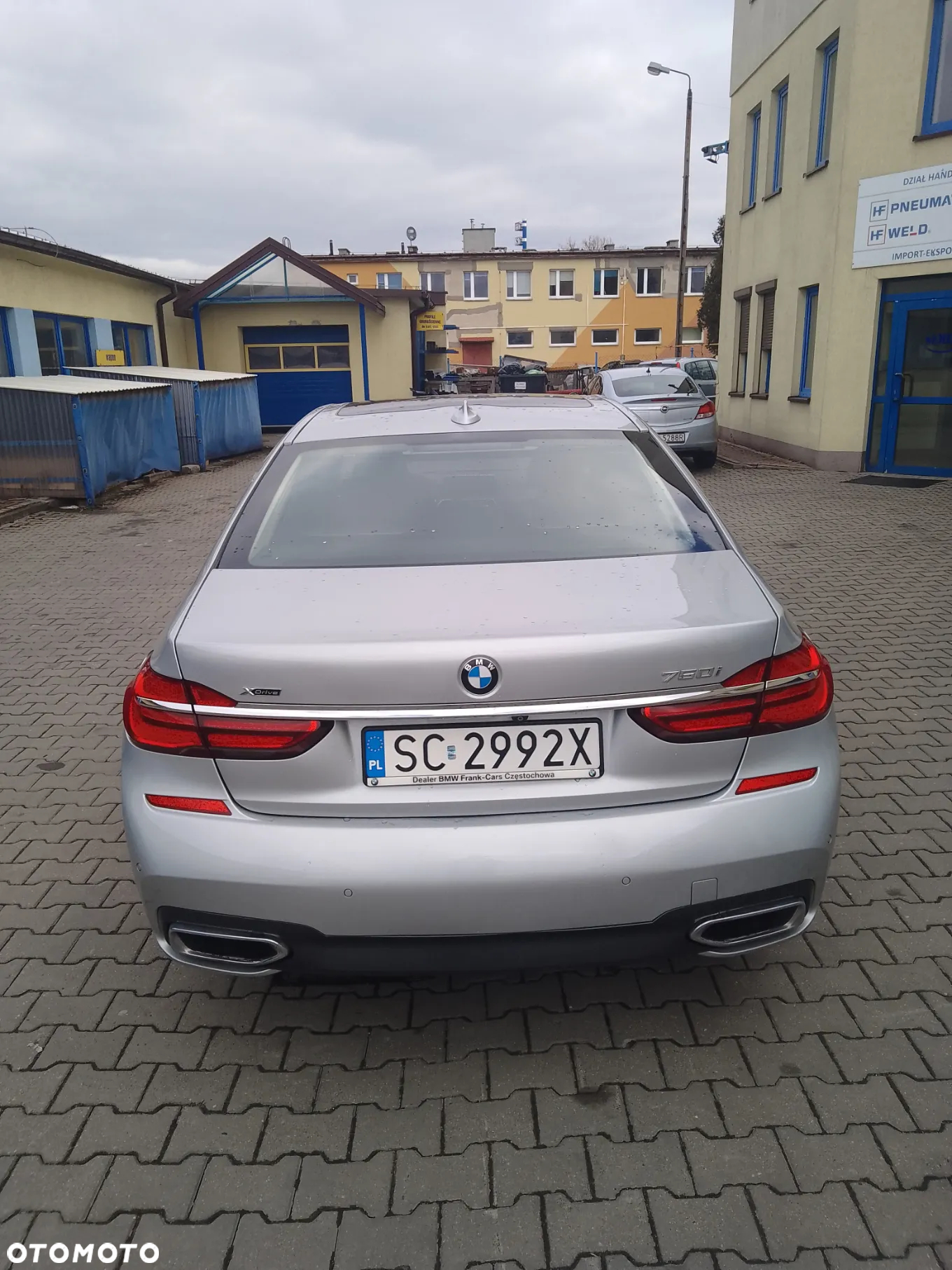 BMW Seria 7 750i xDrive - 4