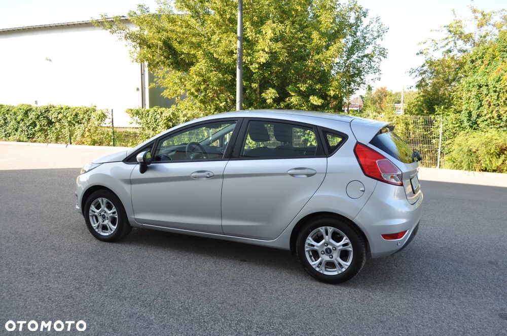Ford Fiesta 1.25 Champions Edition - 11