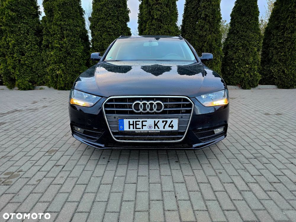 Audi A4 Avant 2.0 TDI DPF Ambiente - 11