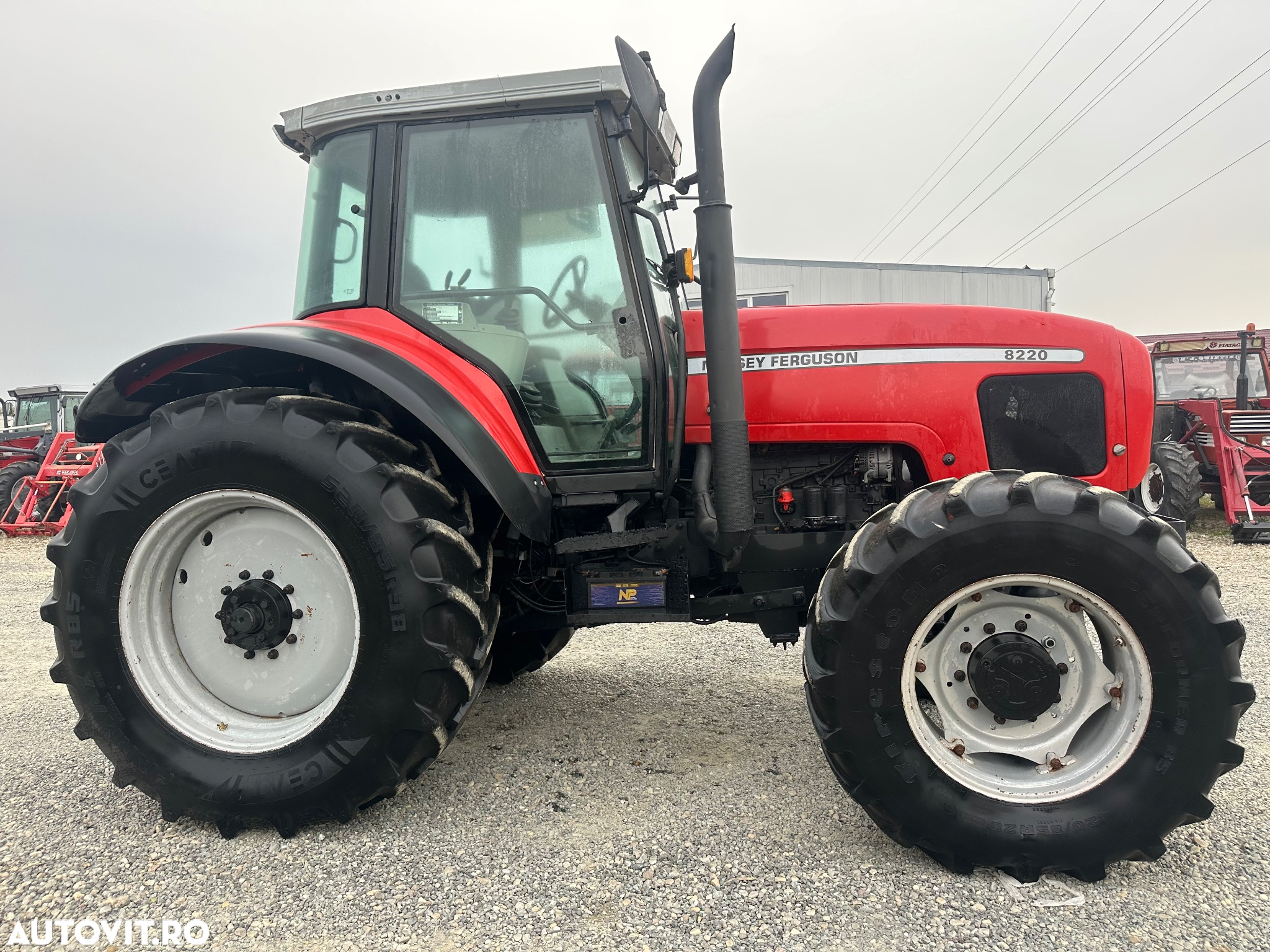 Massey Ferguson 8220 - 2