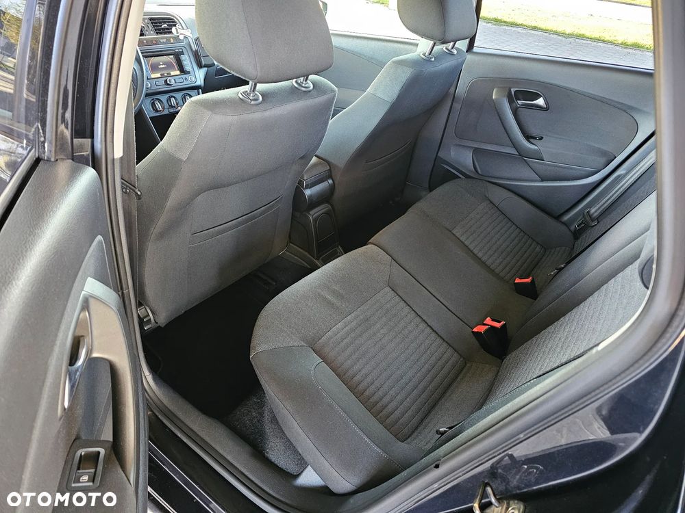 Volkswagen Polo 1.6 TDI Blue Motion Technology Trendline - 11
