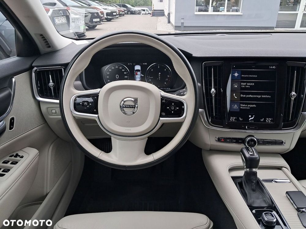 Volvo V90 - 17