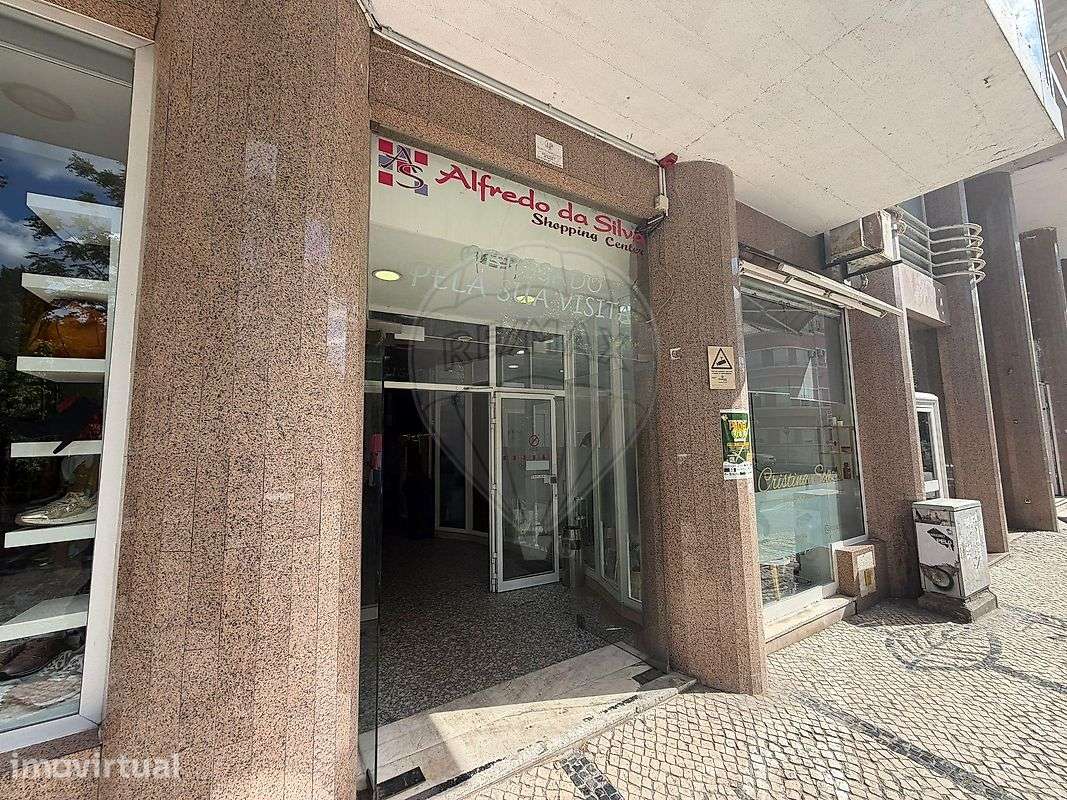 Loja  para arrendamento - Grande imagem: 2/21