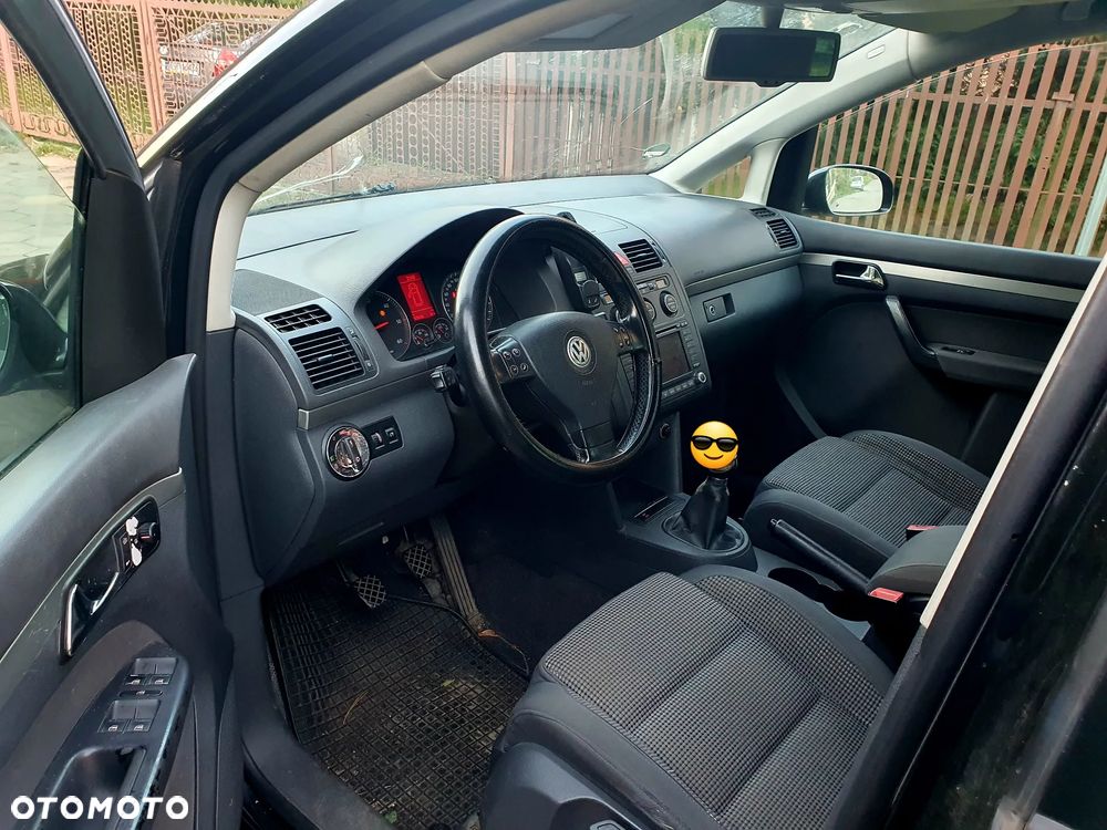 Volkswagen Touran 2.0 TDI DPF Highline - 12