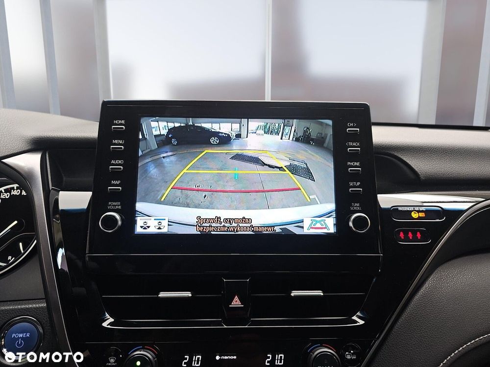 Toyota Camry 2.5 Hybrid Prestige CVT - 18