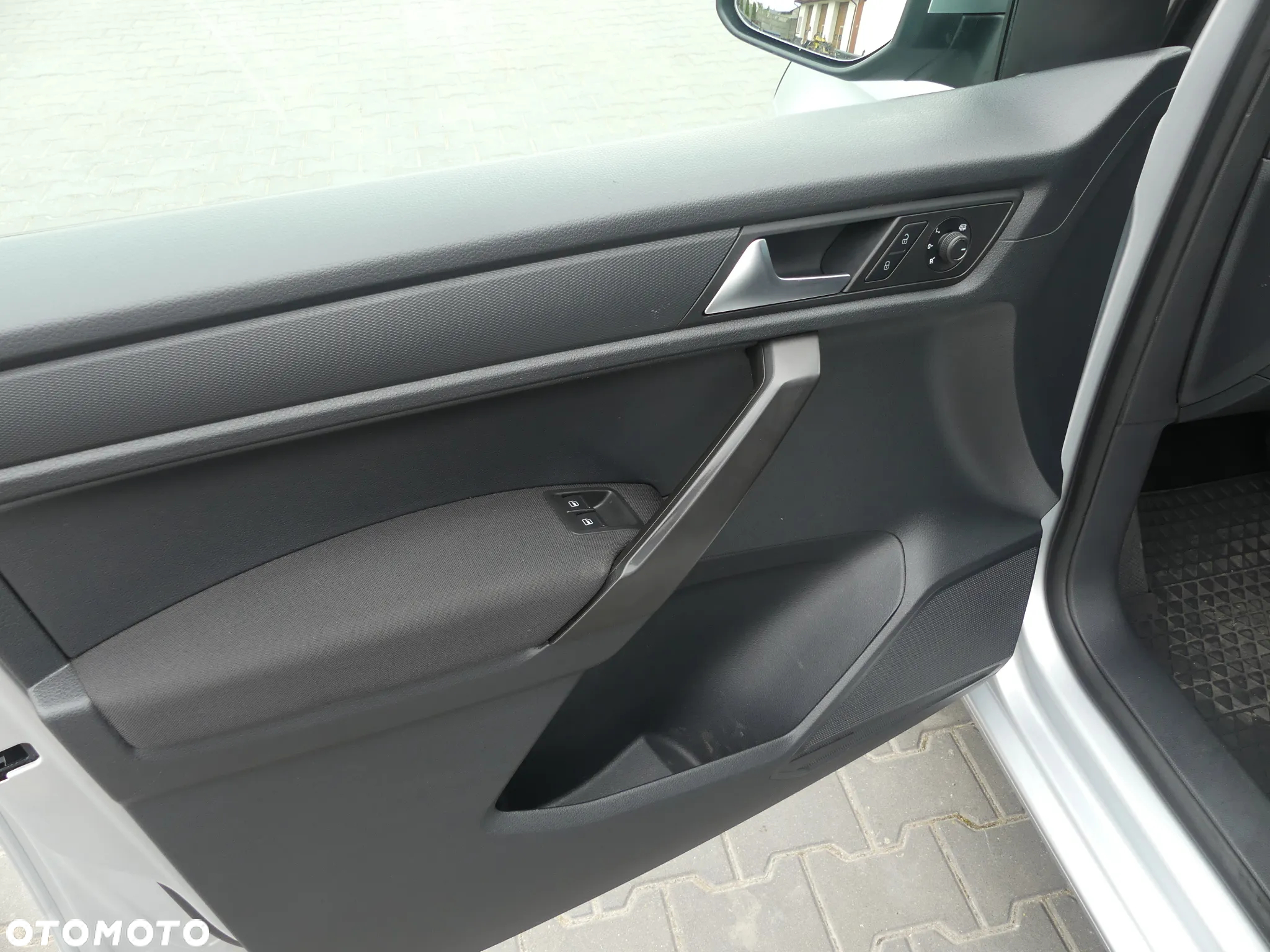 Volkswagen Caddy 2.0 TDI Highline DSG - 18
