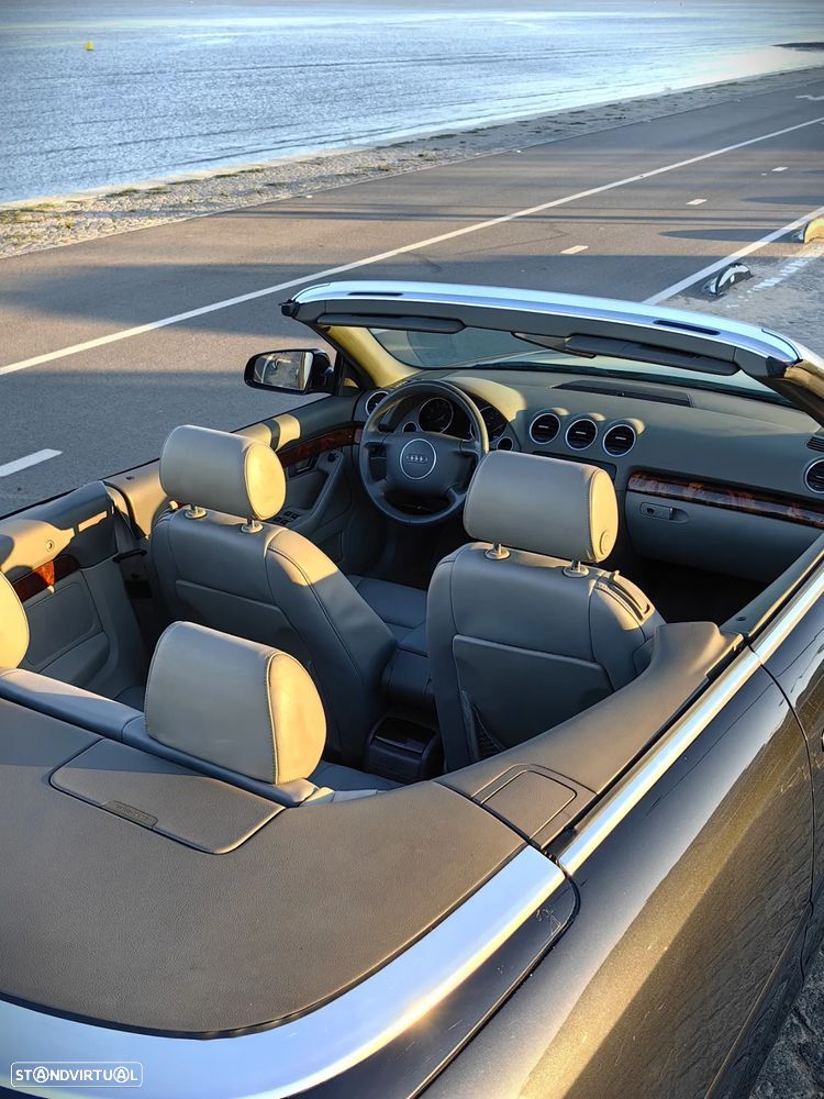Audi A4 Cabrio 1.8 T Multitronic Exclu. - 11