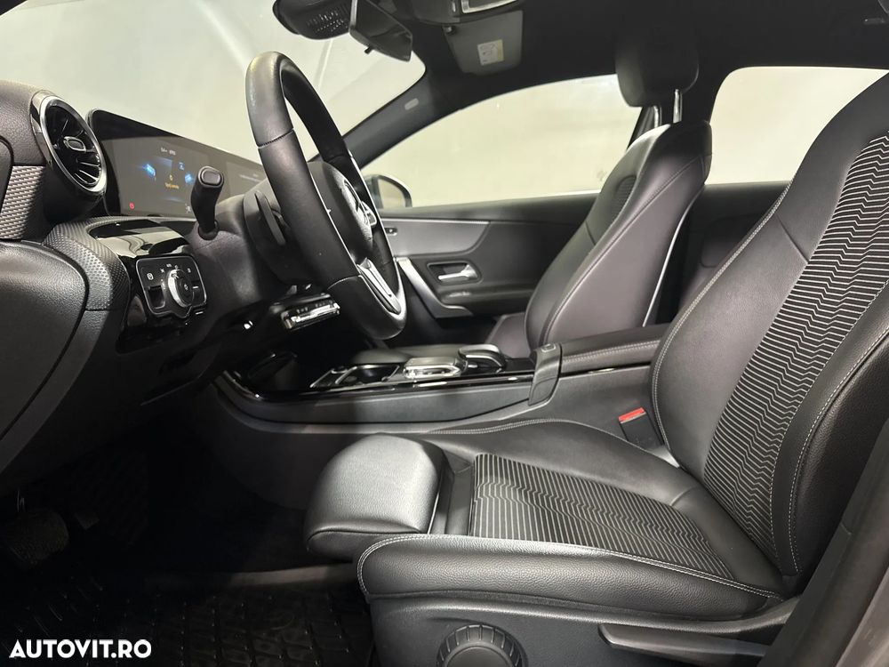 Mercedes-Benz A 250 4Matic Aut. - 23