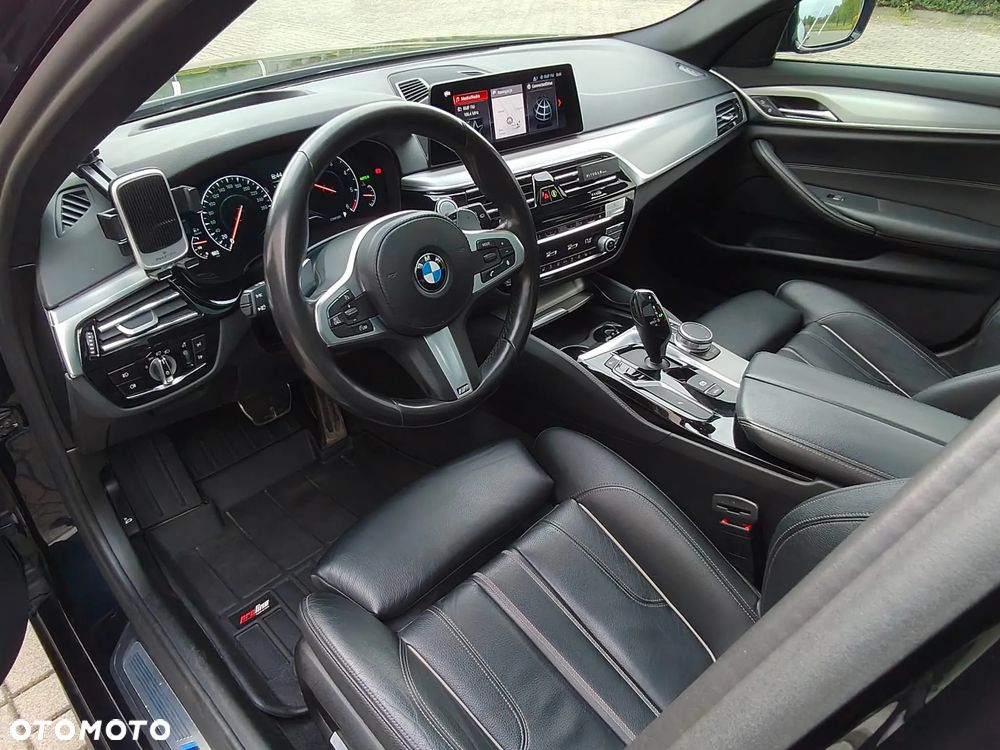 BMW Seria 5 520d M Sport sport - 14