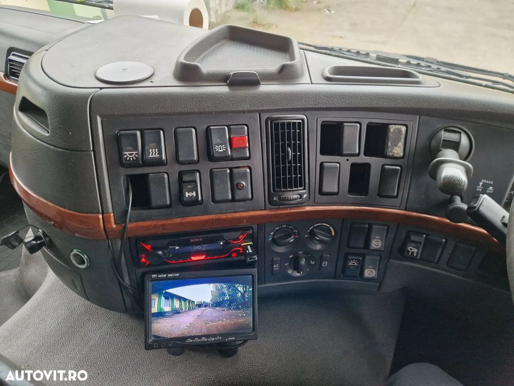 Volvo FM 390 - 12