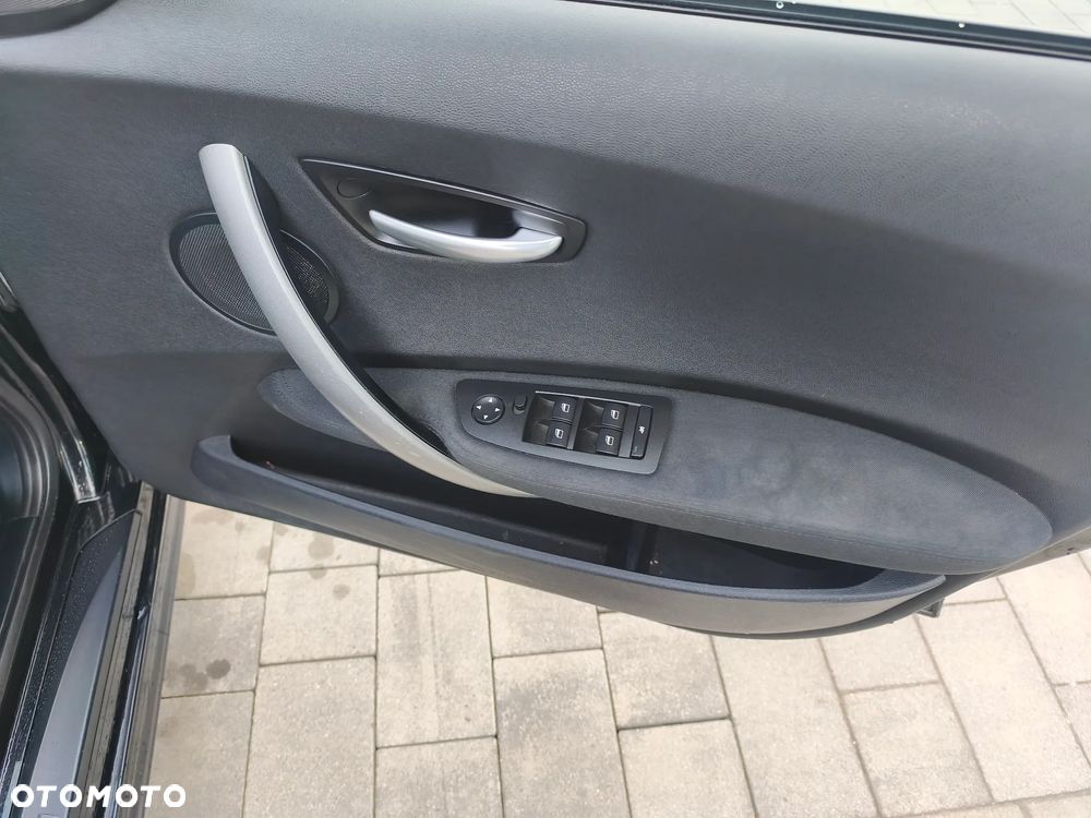 BMW Seria 1 - 21