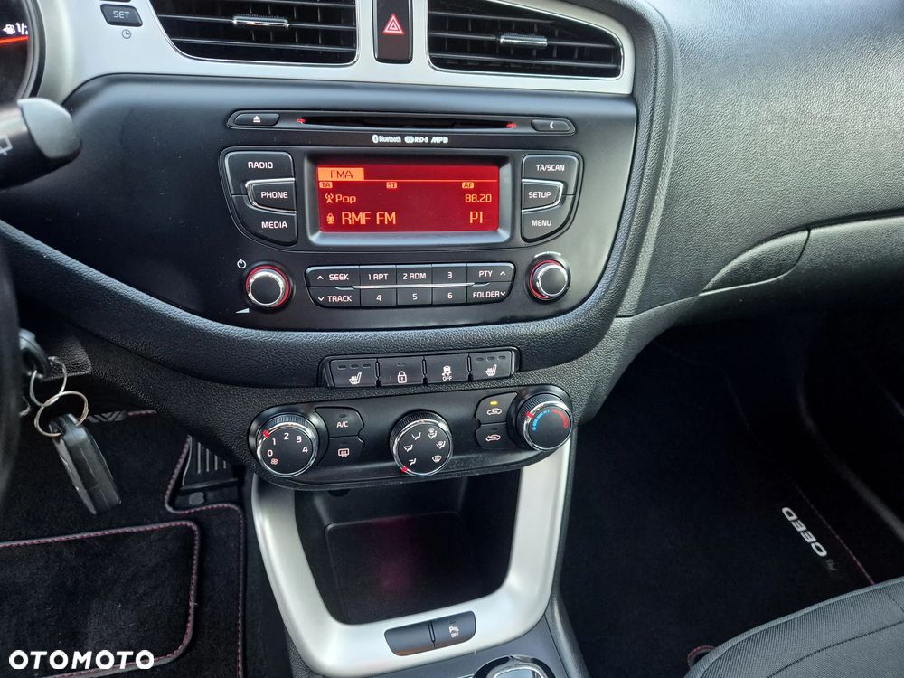 Kia Ceed 1.4 CVVT Attract plus - 26