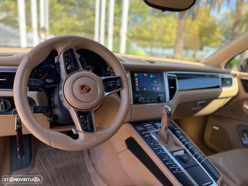 Porsche Macan - 4