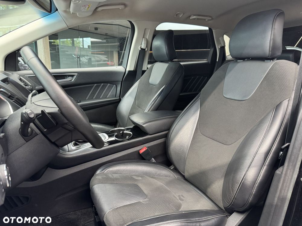 Ford Edge 2.0 TDCi Twin-Turbo 4WD ST-Line - 12