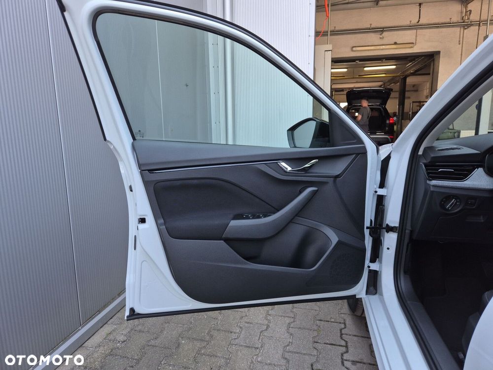 Skoda Kamiq 1.5 TSI Drive DSG - 17