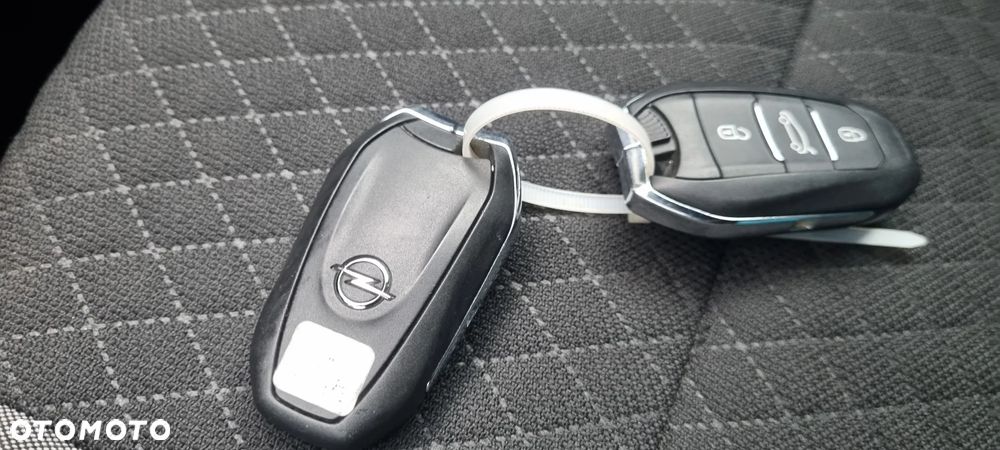Opel Grandland X 1.2 T GPF Design Line S&S - 39