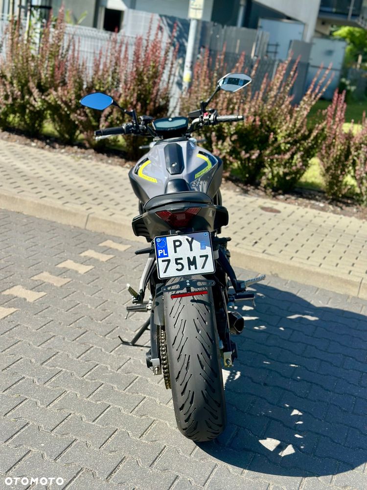 Yamaha MT - 3