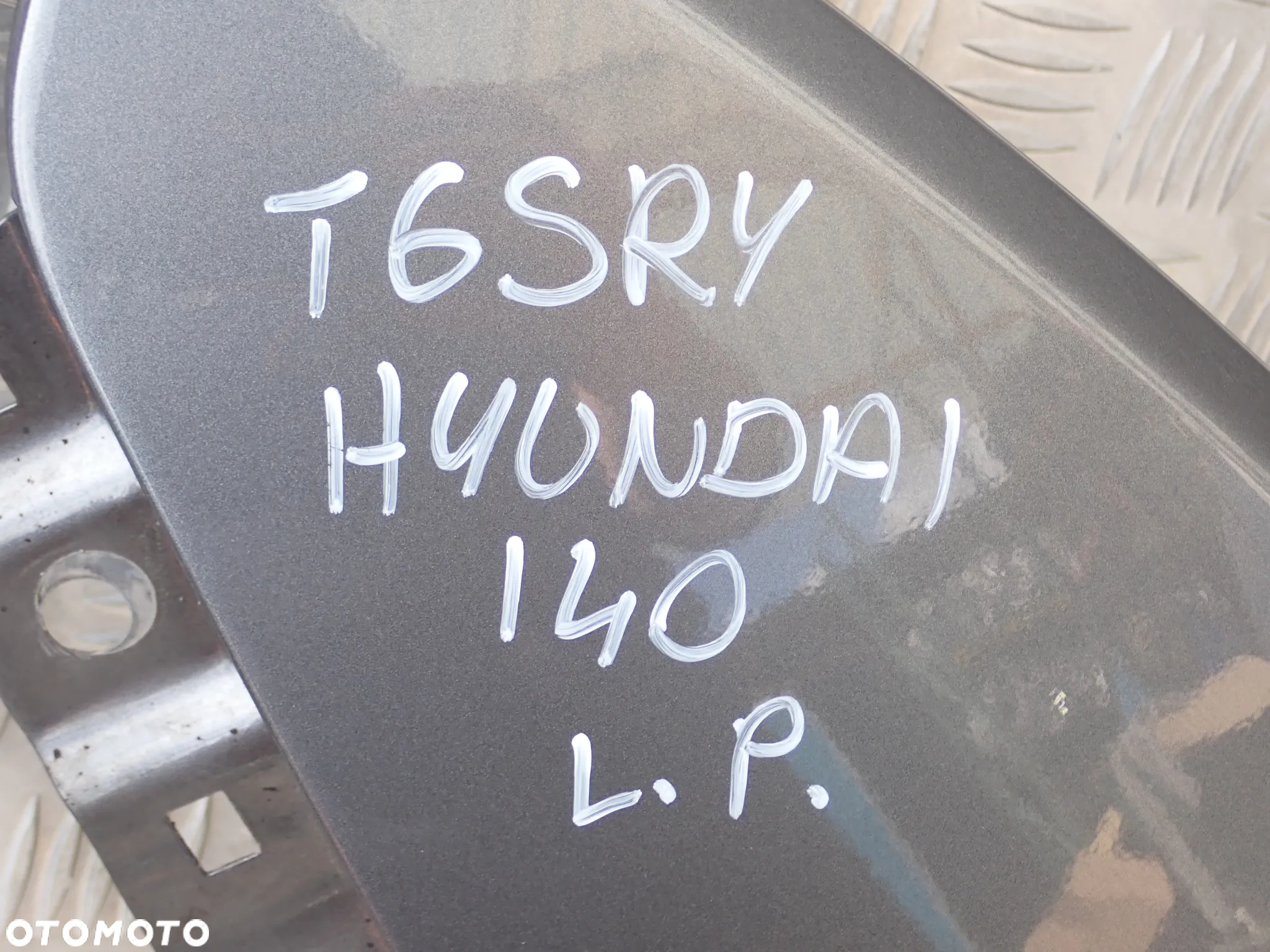 BŁOTNIK PRAWY / LEWY PRZÓD HYUNDAOI I40  KOD LAKIERU T6S - 10