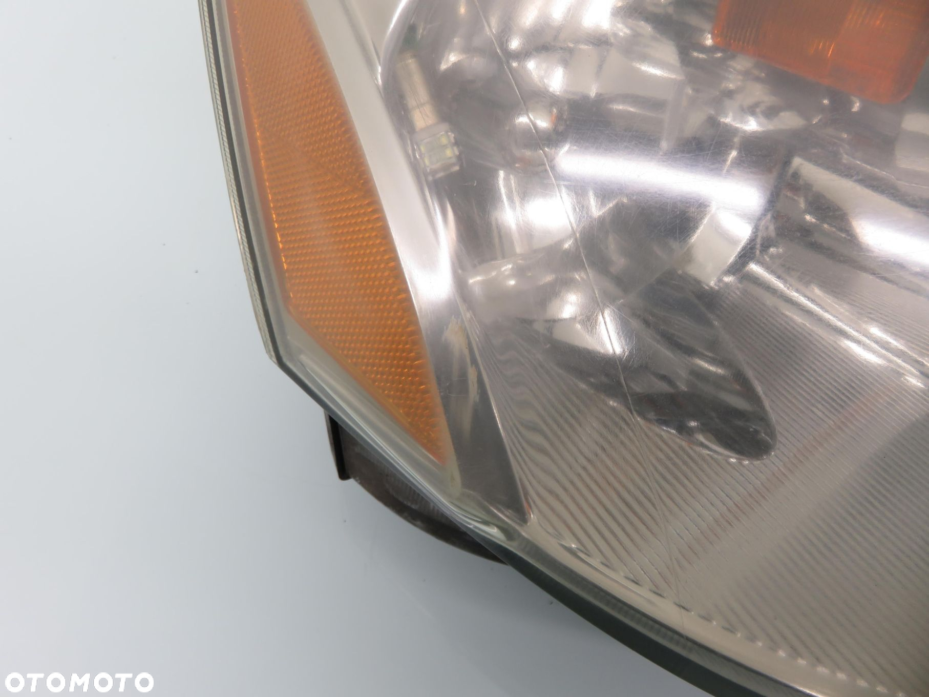 LAMPA PRAWA PRZEDNIA NISSAN ALTIMA L31 - 8