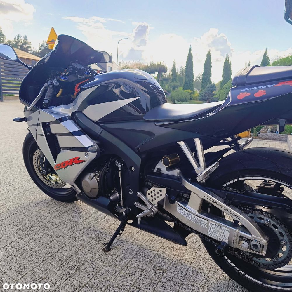 Honda CBR - 6