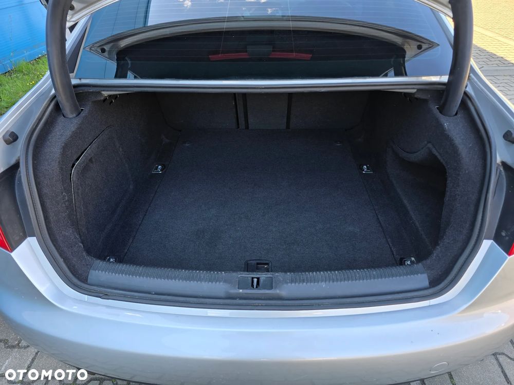 Audi A4 Limousine 2.0 TDI DPF S line Sportpaket - 16