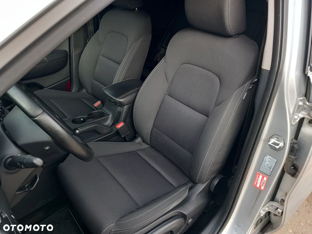 Kia Sportage 2,0 CRDI AWD Vision - 17