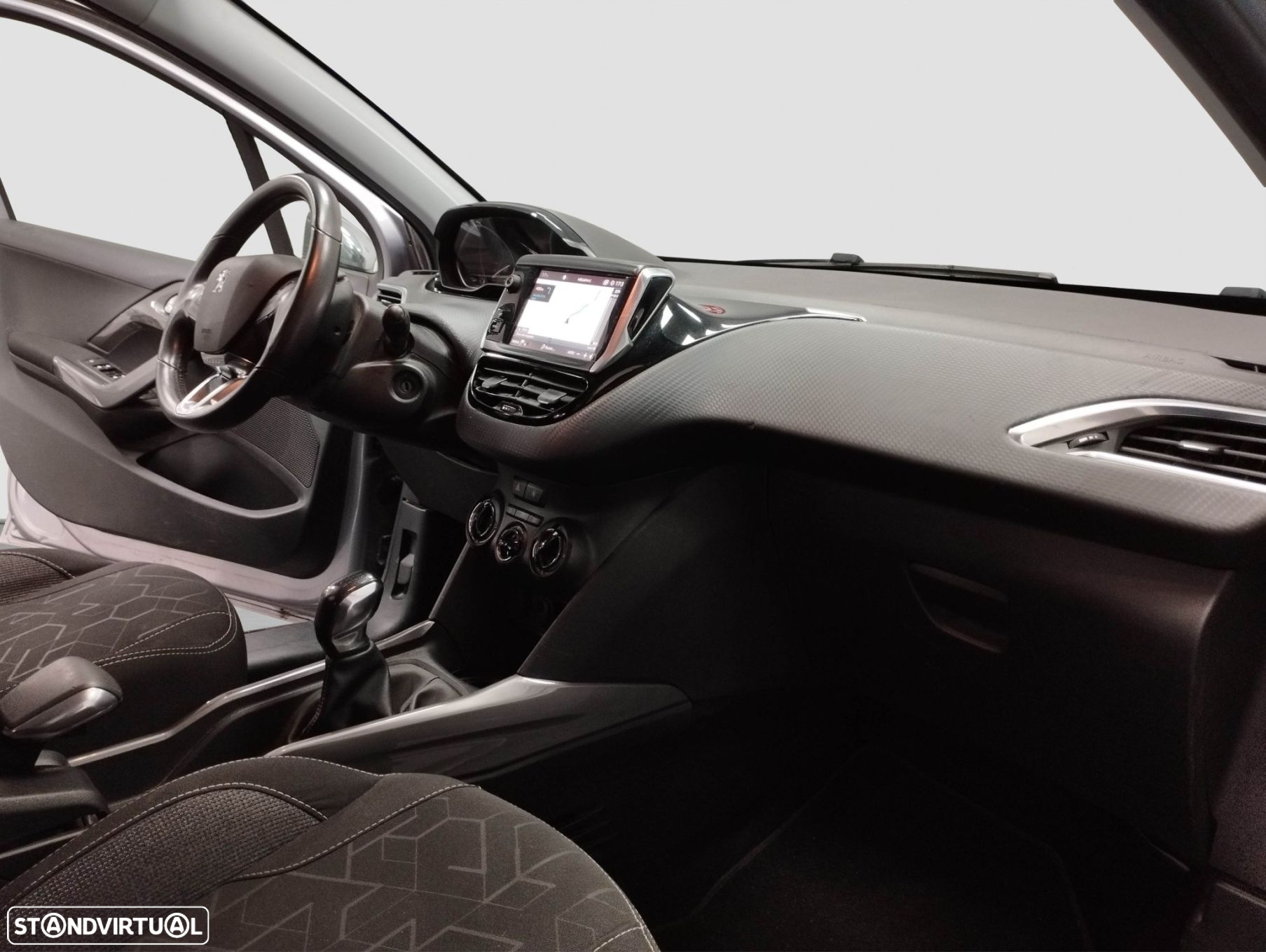 Peugeot 2008 1.2 PureTech Active - 11