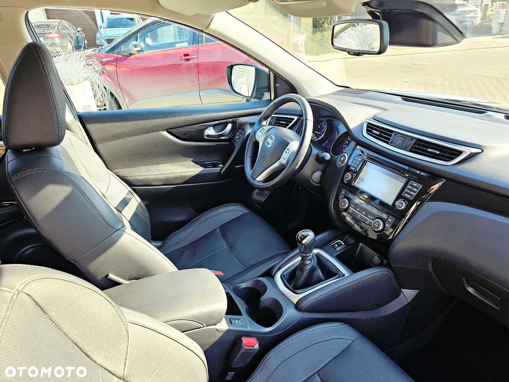 Nissan Qashqai 1.2 DIG-T Tekna EU6 - 25