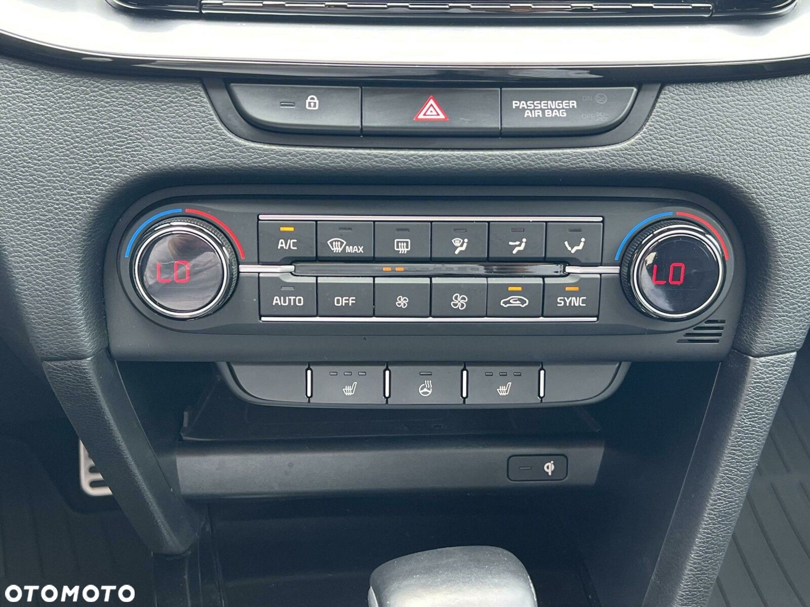 Kia Ceed - 14