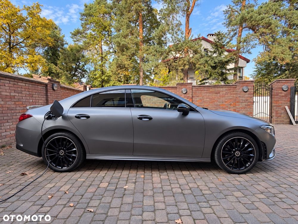 Mercedes-Benz CLA - 16