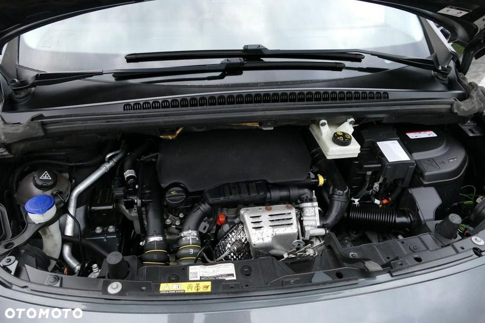 Peugeot 3008 1.2 PureTech GPF Allure S&S - 34