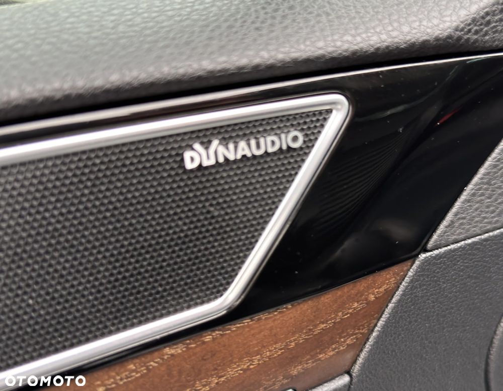 Volkswagen Passat - 17