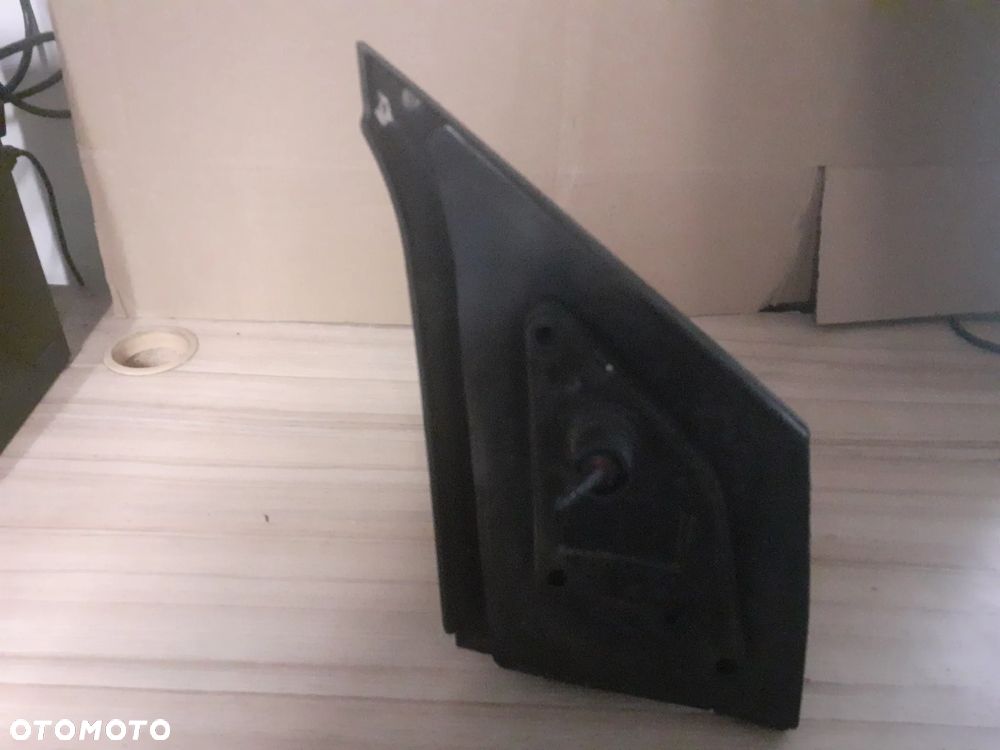 # LUSTERKO LEWE TOYOTA AYGO MANUALNE DO MALOWANIA - 3