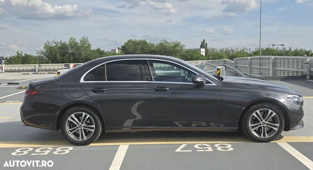 Mercedes-Benz E - 5