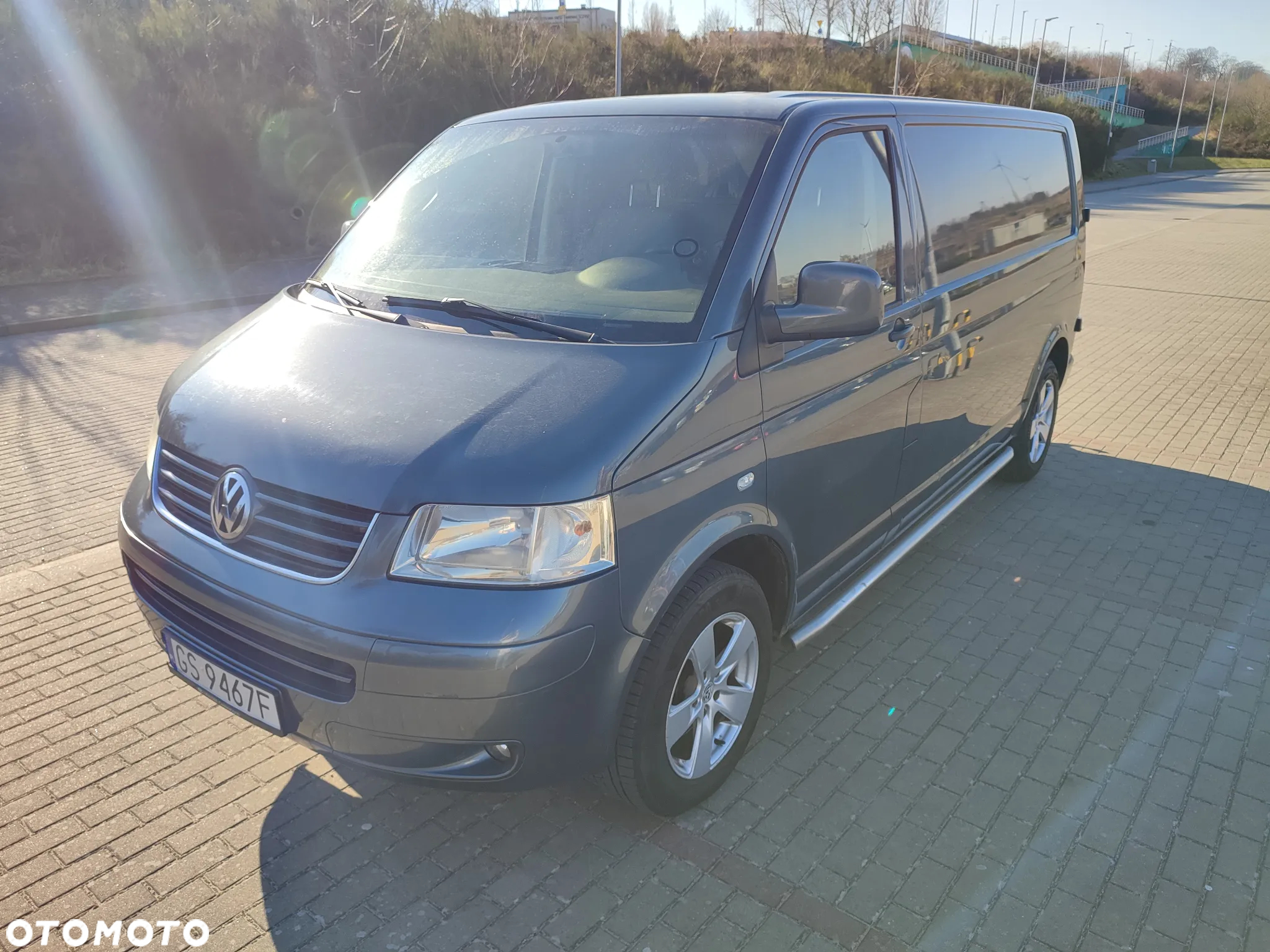Volkswagen T5 Long L2H1 2.5TDI Klima, Alu, Skrzydełka, Podłokietniki, Po pełnym serwisie - 17