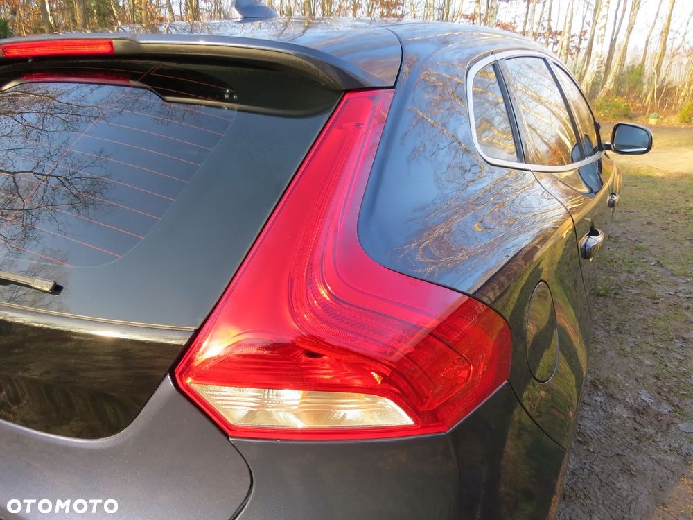 VOLVO V40 II 2.0 D4 D4204T14 LAKIER 498-46 NA CZĘŚCI - 9