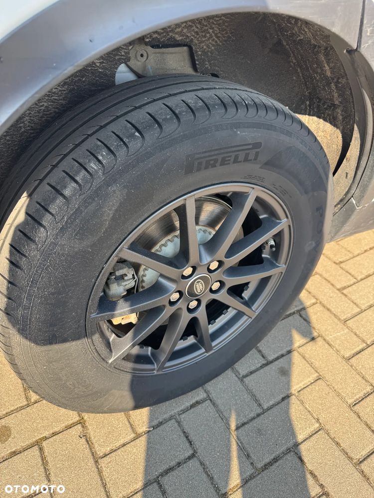 Land Rover Discovery Sport - 39